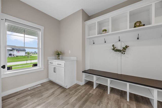 1497 Glen Rock Circle, Marion, IA 52302