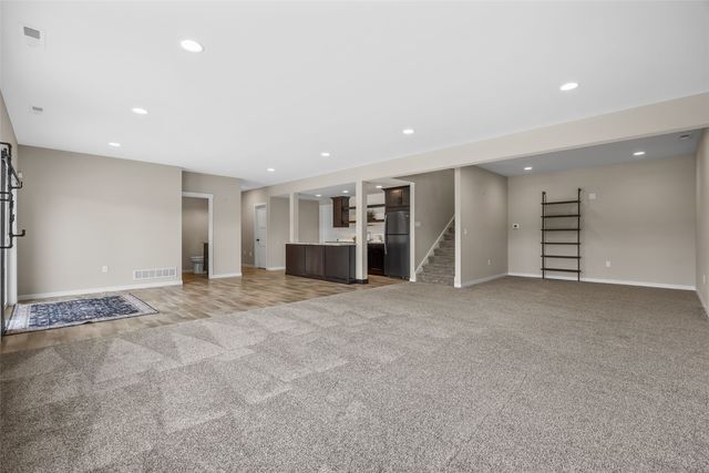 1497 Glen Rock Circle, Marion, IA 52302
