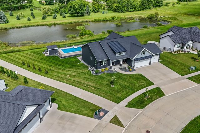 1497 Glen Rock Circle, Marion, IA 52302