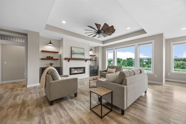 1497 Glen Rock Circle, Marion, IA 52302