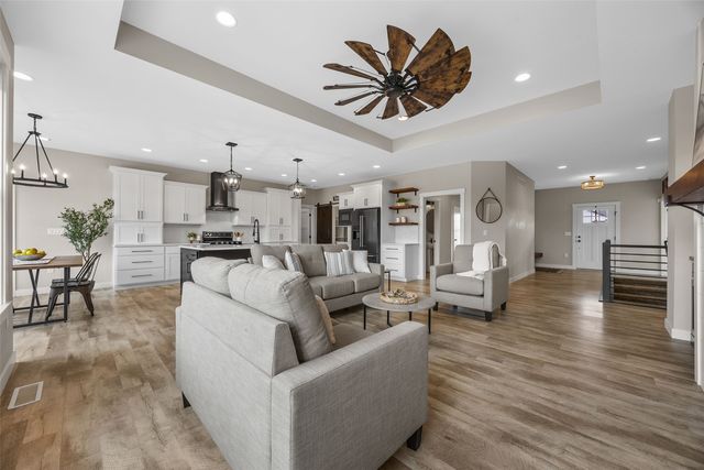 1497 Glen Rock Circle, Marion, IA 52302