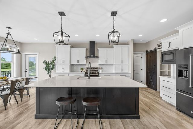 1497 Glen Rock Circle, Marion, IA 52302