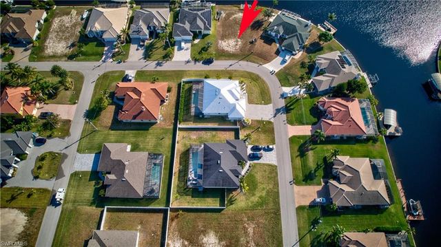 221 NW 33rd AVE, Cape Coral, FL 33993