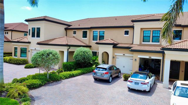 10054 CROOKED CREEK DRIVE 102, Venice, FL 34293