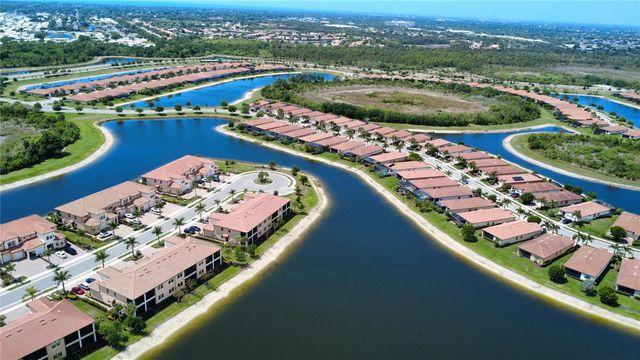 10054 CROOKED CREEK DRIVE 102, Venice, FL 34293