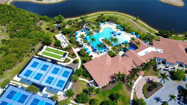 10054 CROOKED CREEK DRIVE 102, Venice, FL 34293