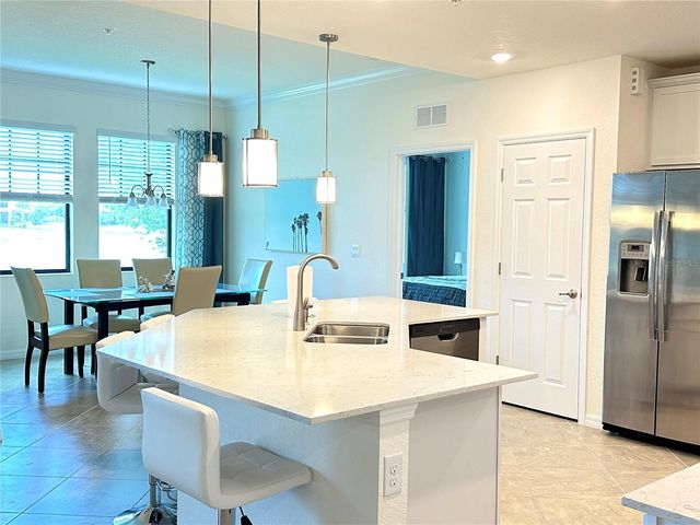 10054 CROOKED CREEK DRIVE 102, Venice, FL 34293