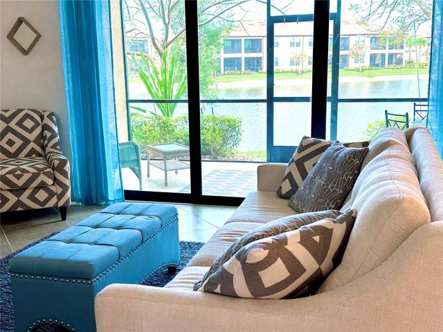 10054 CROOKED CREEK DRIVE 102, Venice, FL 34293