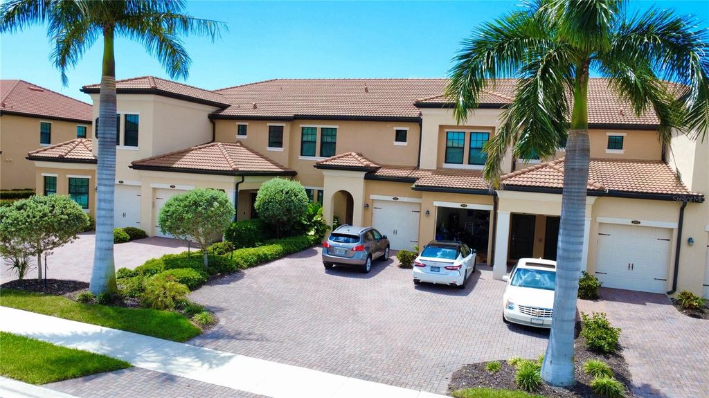 10054 CROOKED CREEK DRIVE 102, Venice, FL 34293