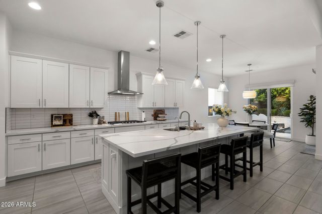 2935 S SANDSTONE Court, Gilbert, AZ 85295