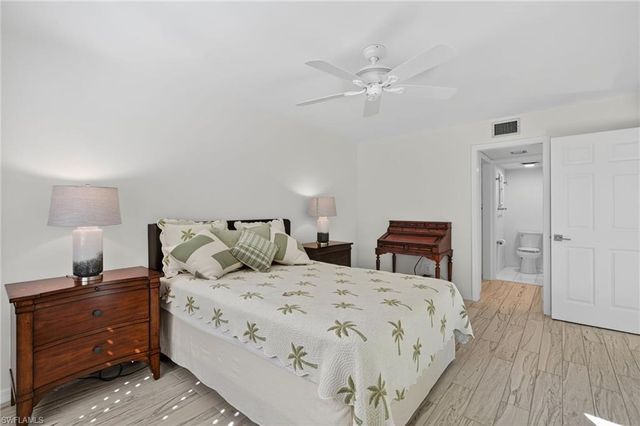 1637 Spoonbill LN # 1637A, Naples, FL 34105