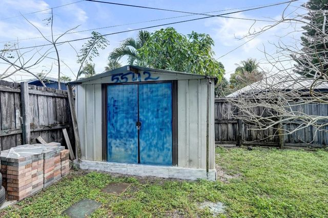 5542 SW 6th Street, Margate, FL 33068