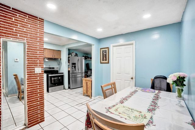 5542 SW 6th Street, Margate, FL 33068