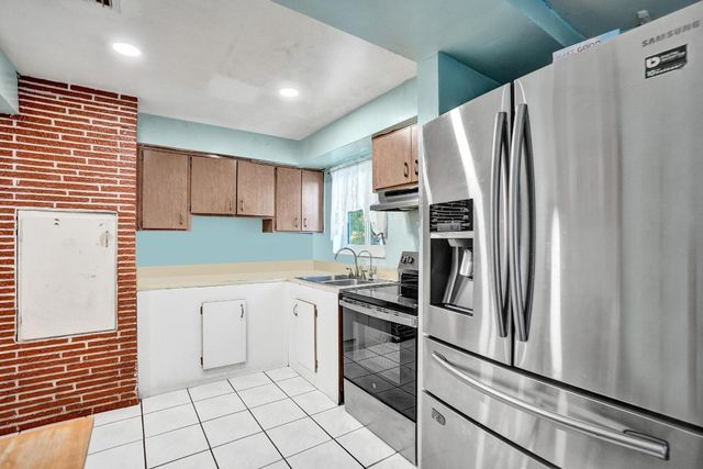 5542 SW 6th Street, Margate, FL 33068