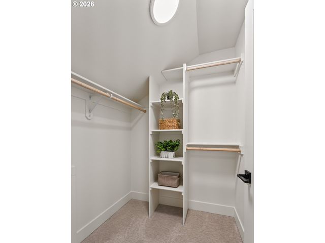 8328 Sw 9TH Ave, Portland, OR 97219