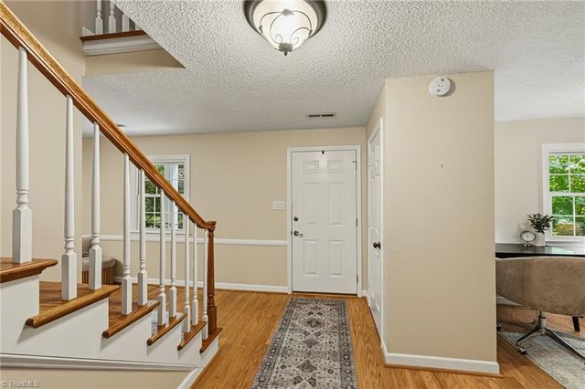 170 Farmingdale Avenue, Winston-salem, NC 27107