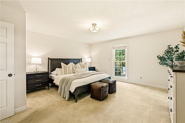 170 Farmingdale Avenue, Winston-salem, NC 27107