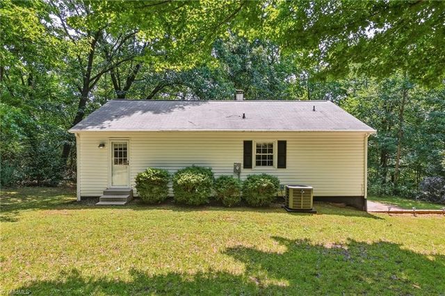 170 Farmingdale Avenue, Winston-salem, NC 27107