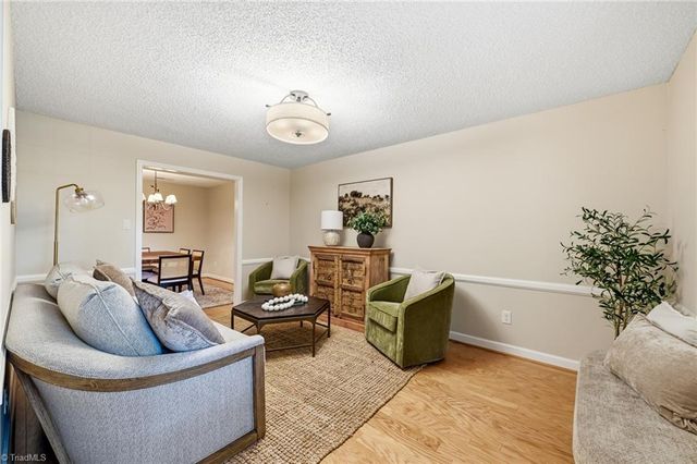 170 Farmingdale Avenue, Winston-salem, NC 27107