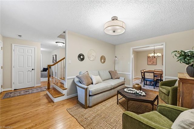 170 Farmingdale Avenue, Winston-salem, NC 27107