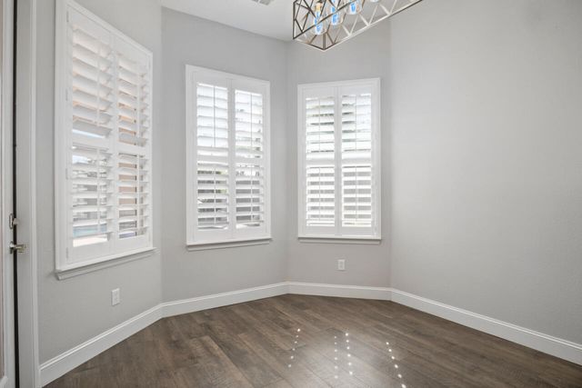 2200 N University Street, Visalia, CA 93291