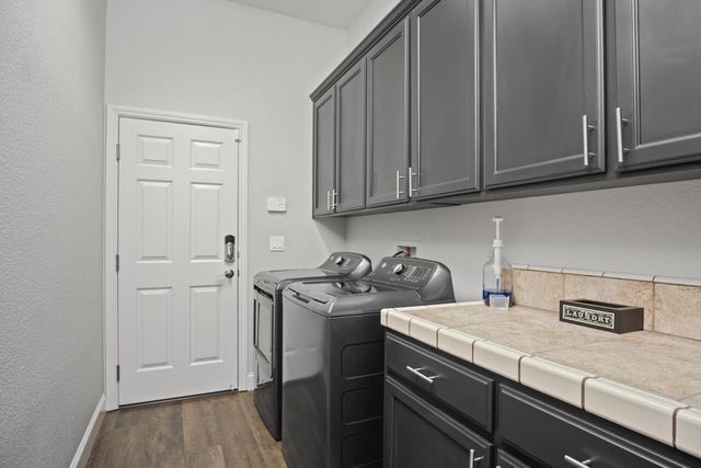 2200 N University Street, Visalia, CA 93291