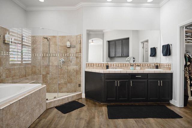 2200 N University Street, Visalia, CA 93291