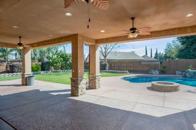 2200 N University Street, Visalia, CA 93291