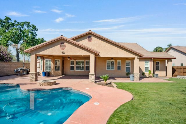 2200 N University Street, Visalia, CA 93291