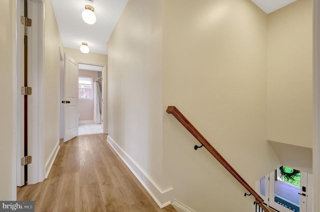 2818 CENTER RIDGE DR, Oakton, VA 22124