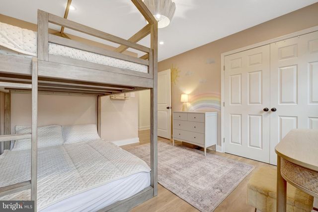 2818 CENTER RIDGE DR, Oakton, VA 22124