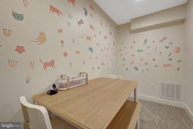 2818 CENTER RIDGE DR, Oakton, VA 22124