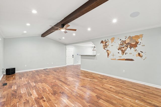 350 Holmes Drive, Paducah, KY 42003