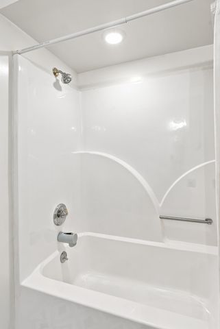 350 Holmes Drive, Paducah, KY 42003