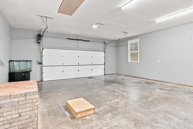 350 Holmes Drive, Paducah, KY 42003