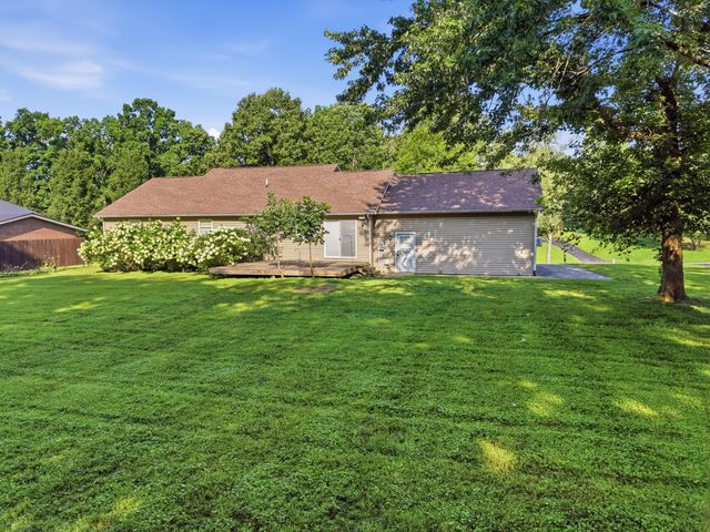 350 Holmes Drive, Paducah, KY 42003