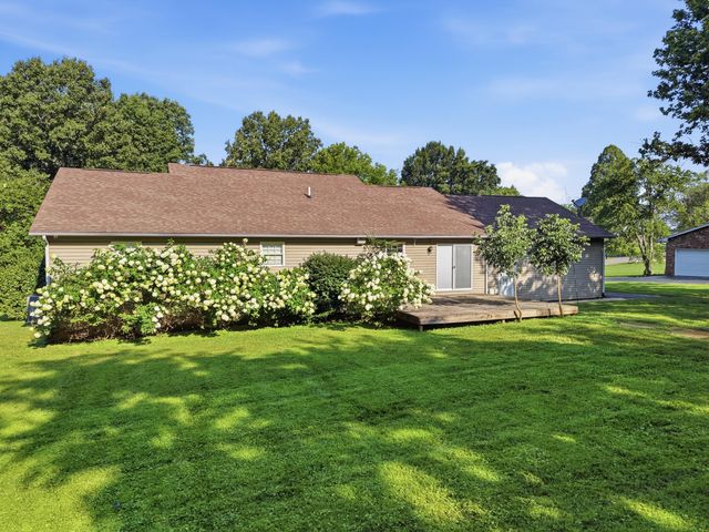 350 Holmes Drive, Paducah, KY 42003