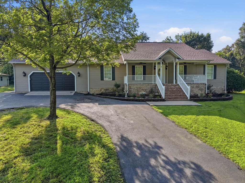 350 Holmes Drive, Paducah, KY 42003