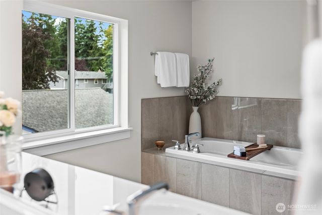 14206 14th Avenue Ct E, Tacoma, WA 98445