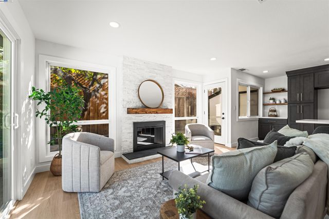 4119 Churchill Dr, Concord, CA 94521