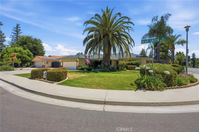 9113 Bear Creek Road, Bakersfield, CA 93311