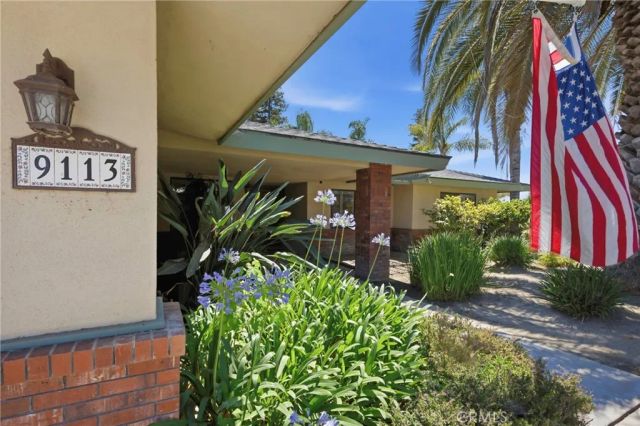 9113 Bear Creek Road, Bakersfield, CA 93311