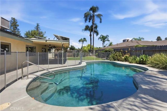 9113 Bear Creek Road, Bakersfield, CA 93311