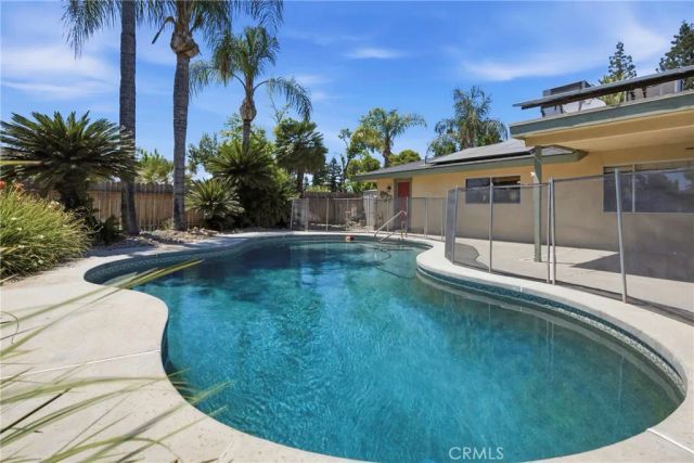 9113 Bear Creek Road, Bakersfield, CA 93311