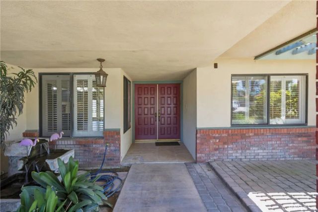 9113 Bear Creek Road, Bakersfield, CA 93311