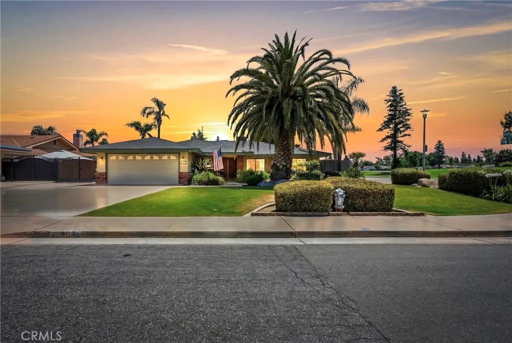 9113 Bear Creek Road, Bakersfield, CA 93311