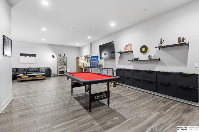 23303 K Plaza, Elkhorn, NE 68022
