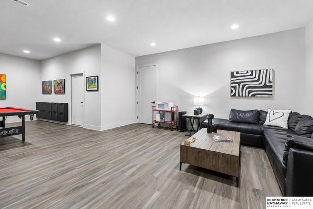 23303 K Plaza, Elkhorn, NE 68022