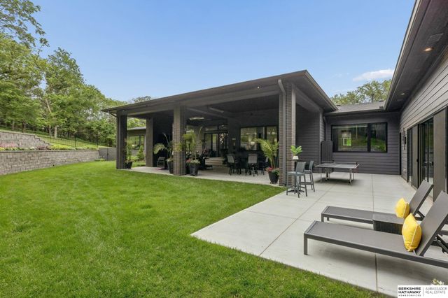 23303 K Plaza, Elkhorn, NE 68022