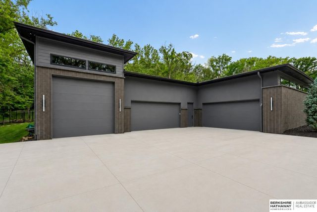 23303 K Plaza, Elkhorn, NE 68022